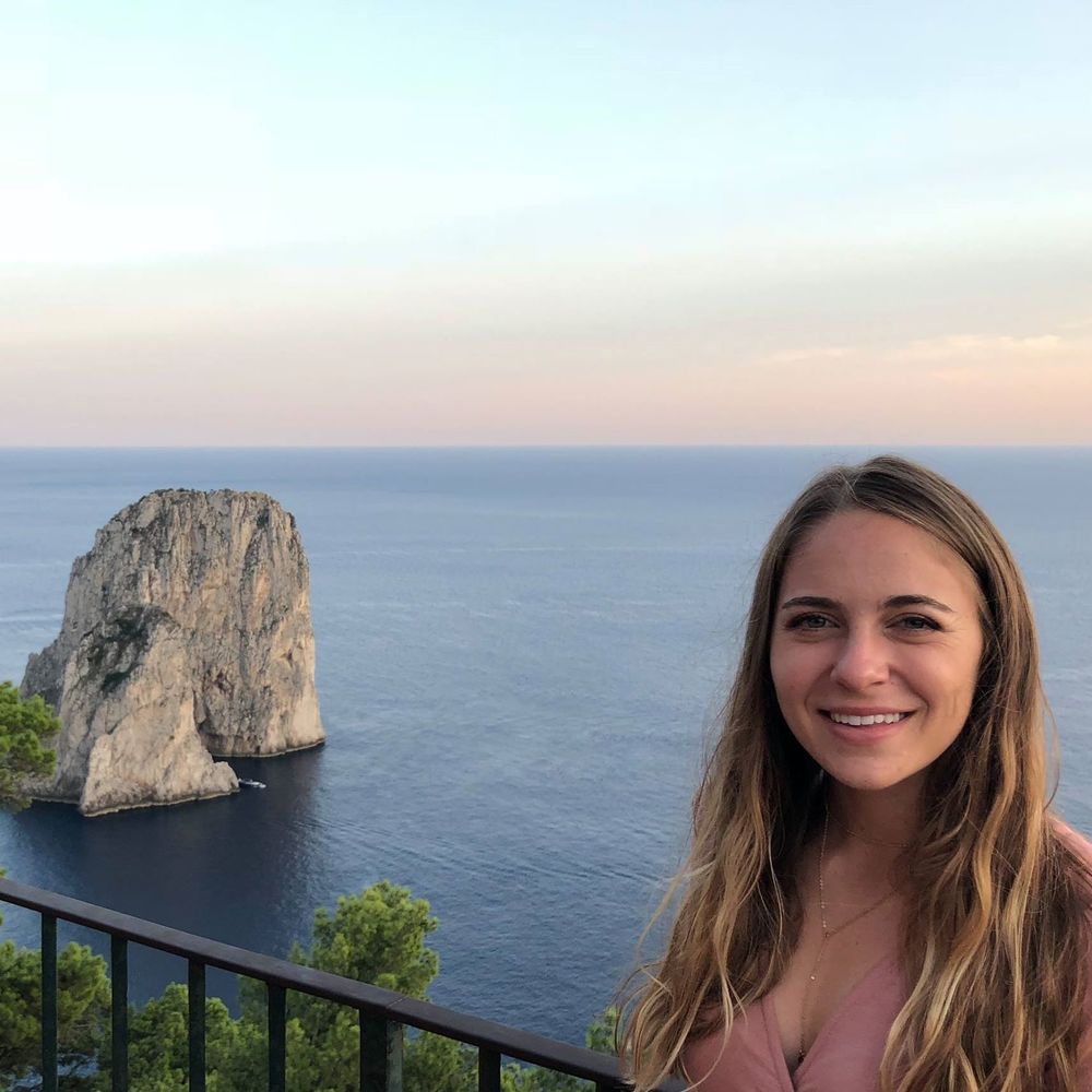 Meet your Posher, Nicole